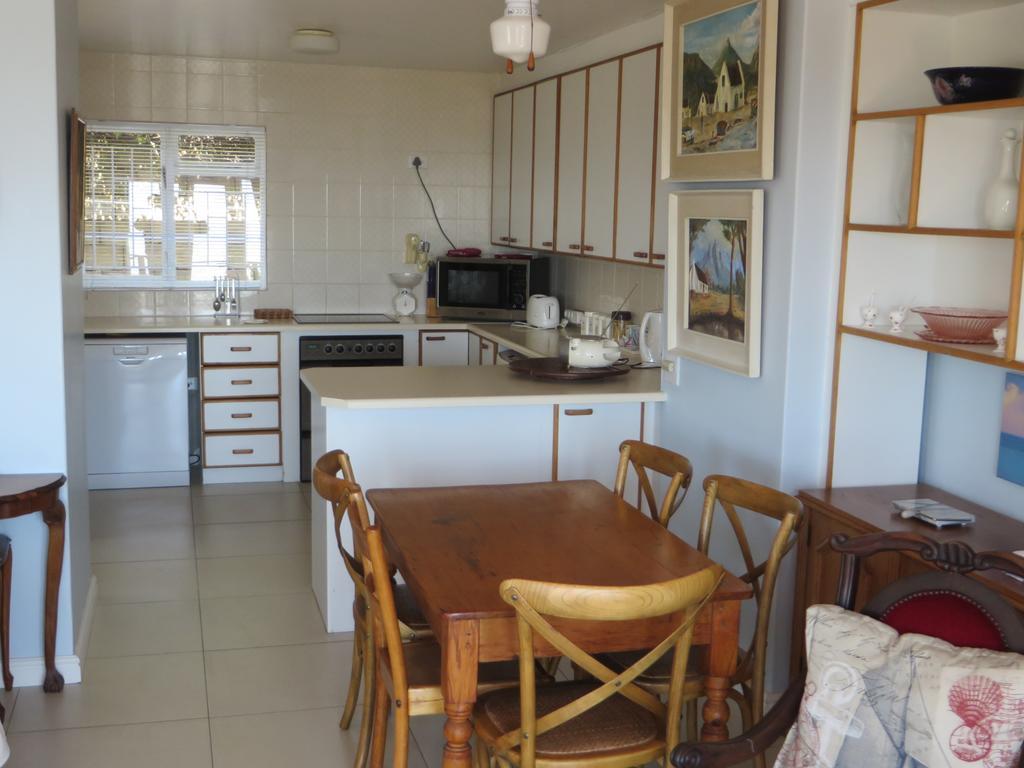 No. 1 Living Waters Apartment ไซมอนส์ทาวน์ ภายนอก รูปภาพ